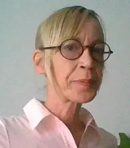 Porträt von Dozentin Sandra C. aus dem Team der Meisterschmiede