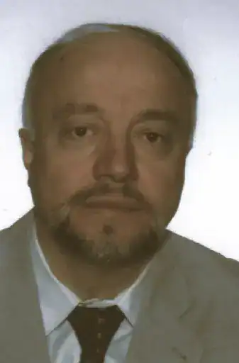 Porträt von Dozent Tevfik T. aus dem Team der Meisterschmiede