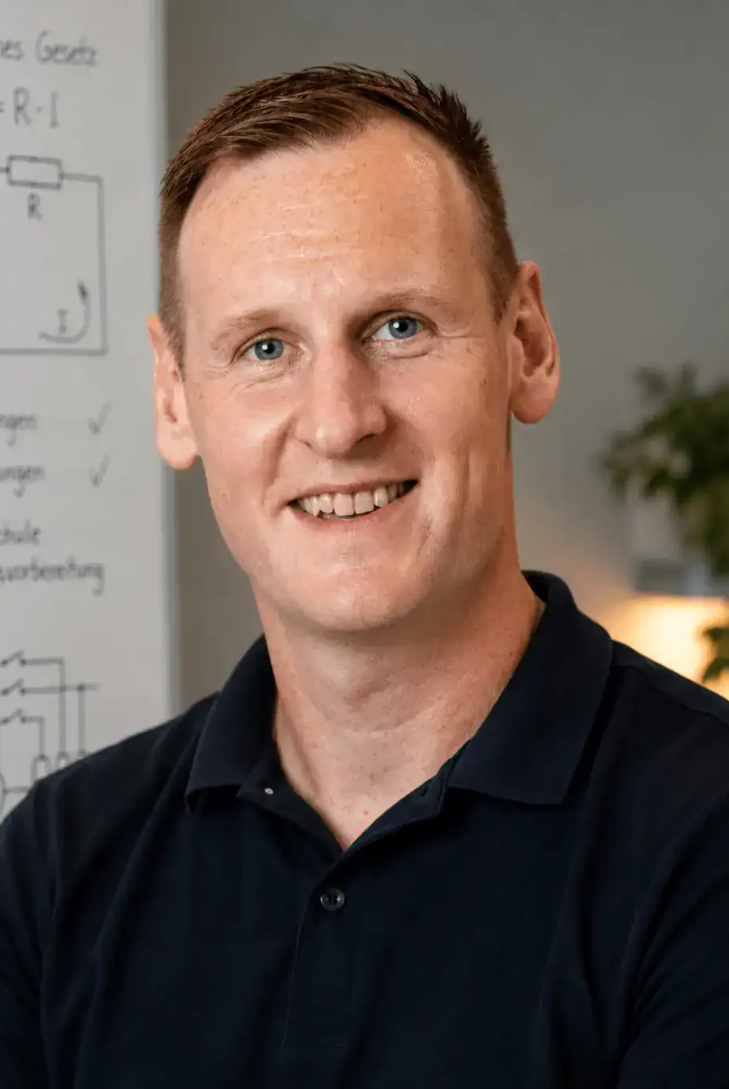 Porträt von Dozent Erik B. aus dem Team der Meisterschmiede