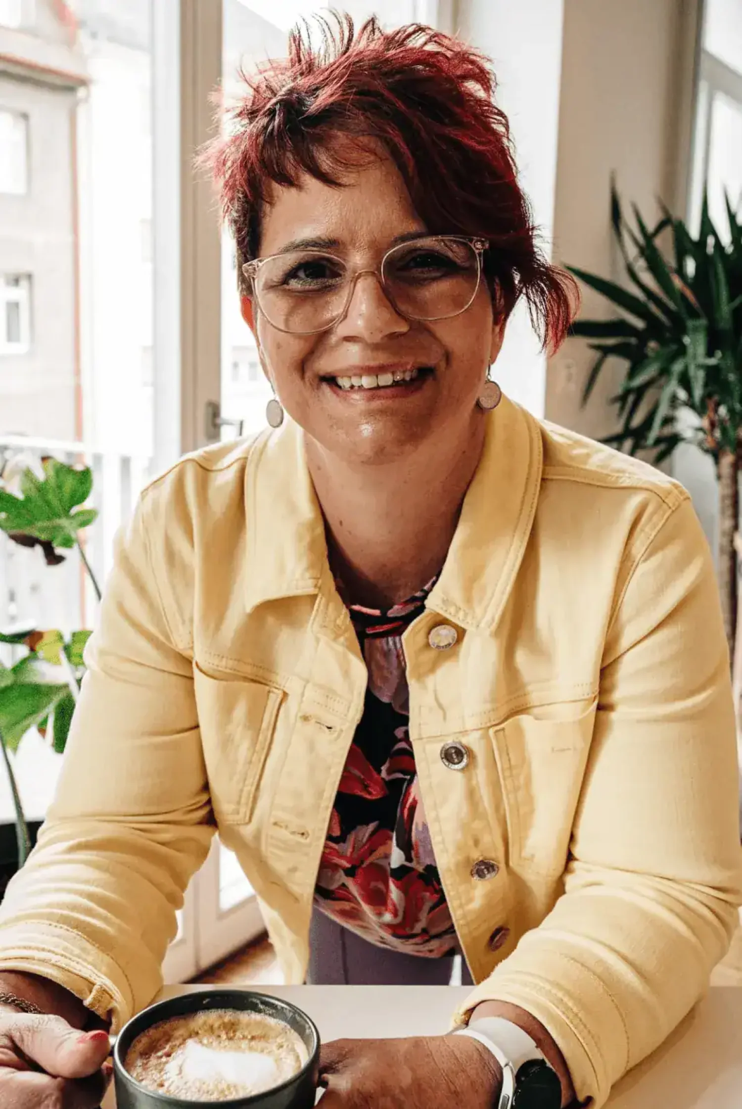 Porträt von Dozentin Karina P. der Meisterschmiede